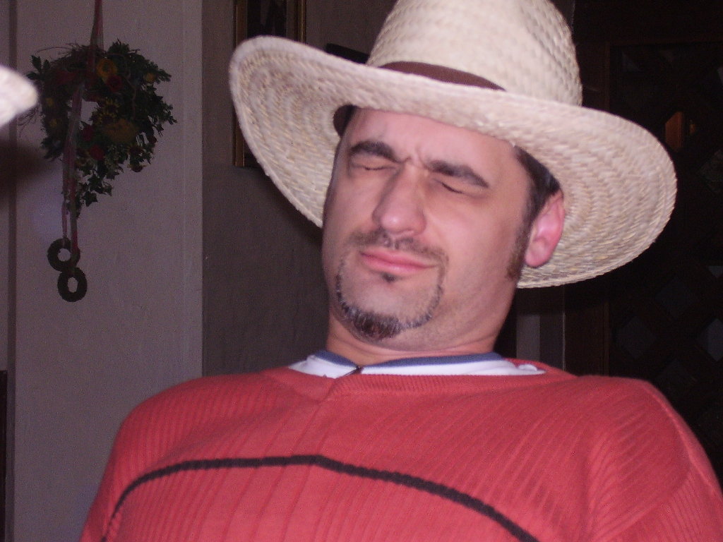 Image 38 of 77  -  135 kB